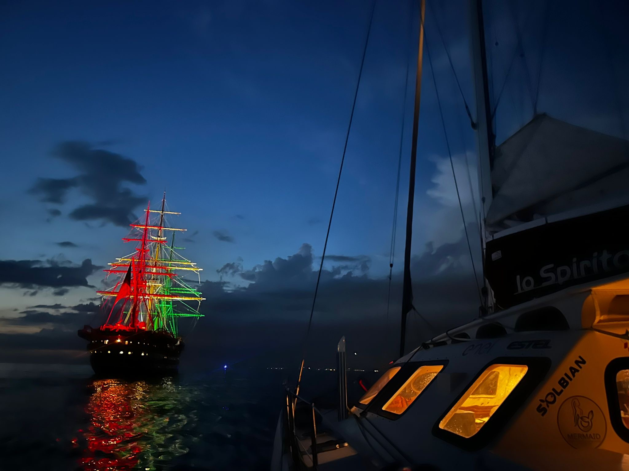 Il passaggio dell''Amerigo Vespucci